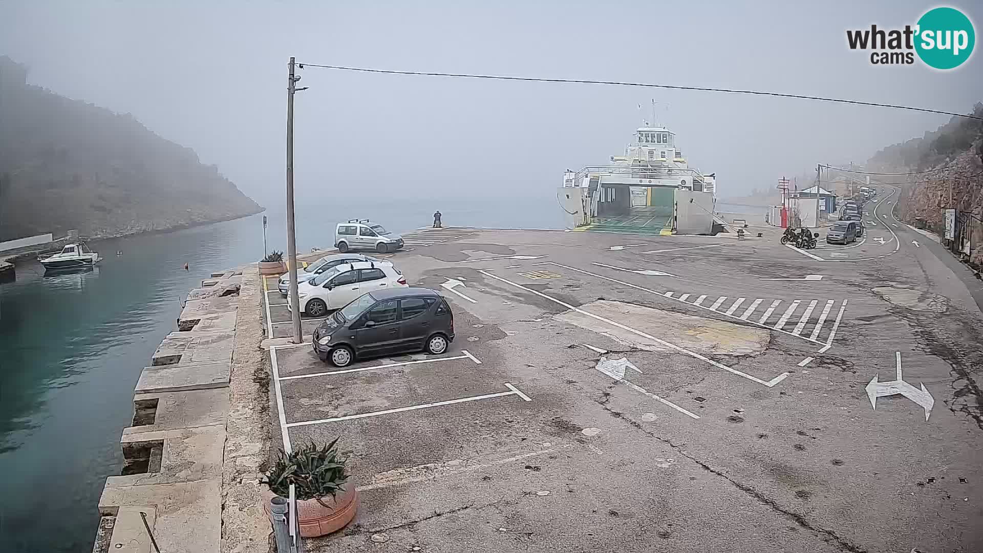 Web kamera trajektna luka Prizna – prema otoku Pag