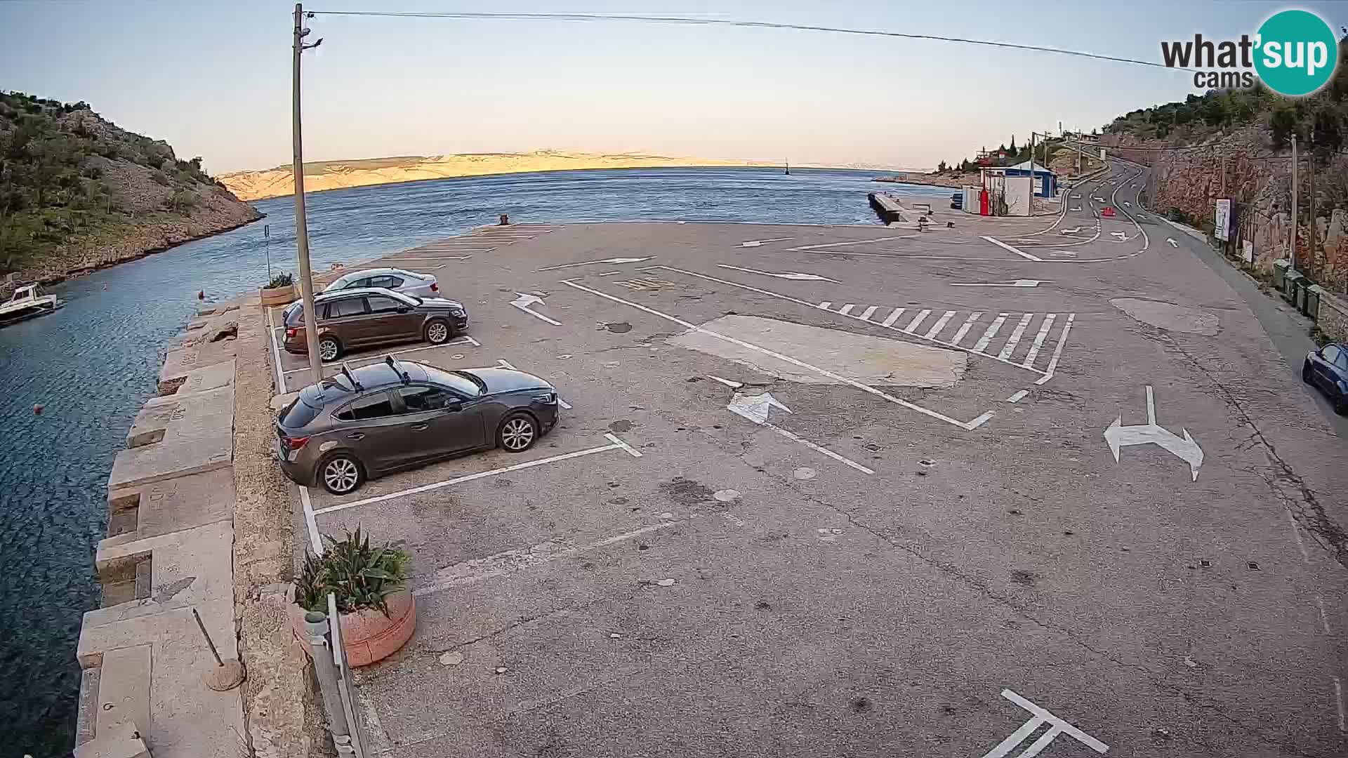 Webcam port de ferry de Prizna – vers l’île de Pag