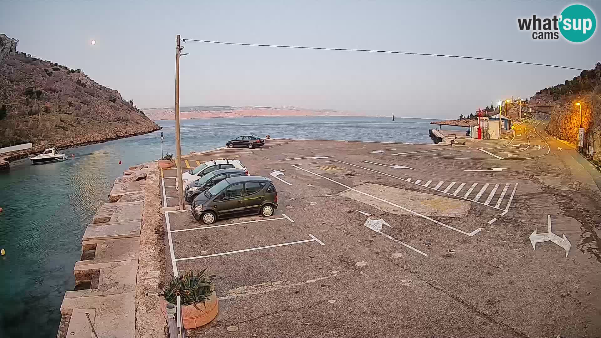 Webcam port de ferry de Prizna – vers l’île de Pag
