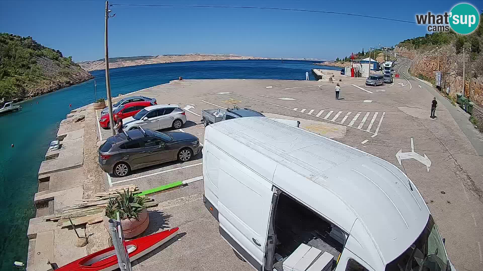 Web kamera trajektna luka Prizna – prema otoku Pag