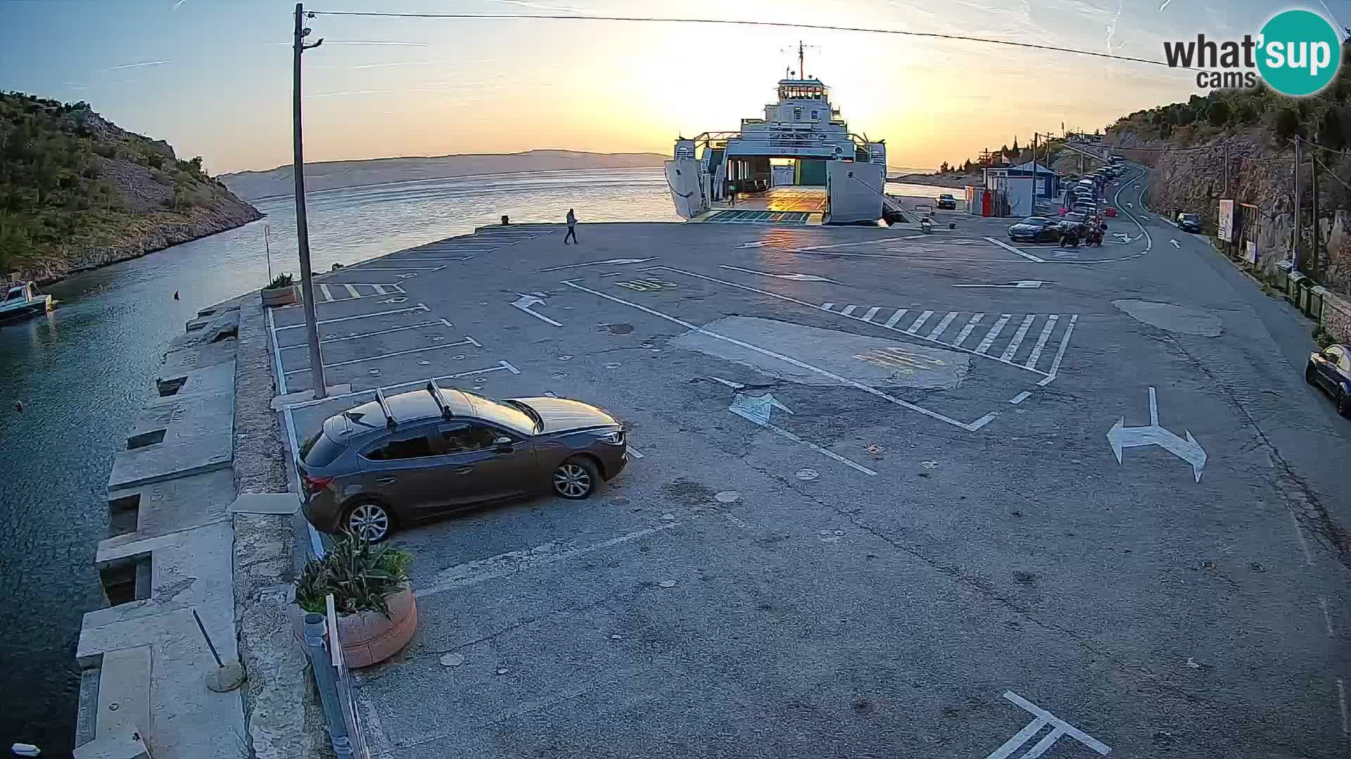Webcam port de ferry de Prizna – vers l’île de Pag