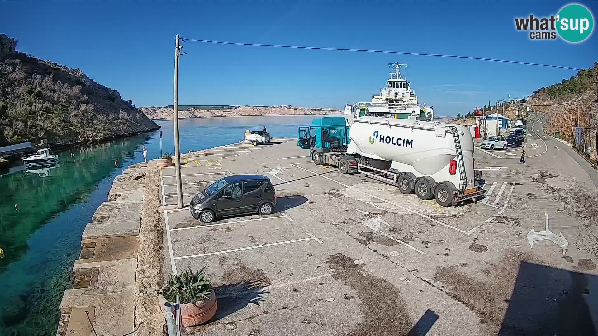 Webcam port de ferry de Prizna – vers l’île de Pag