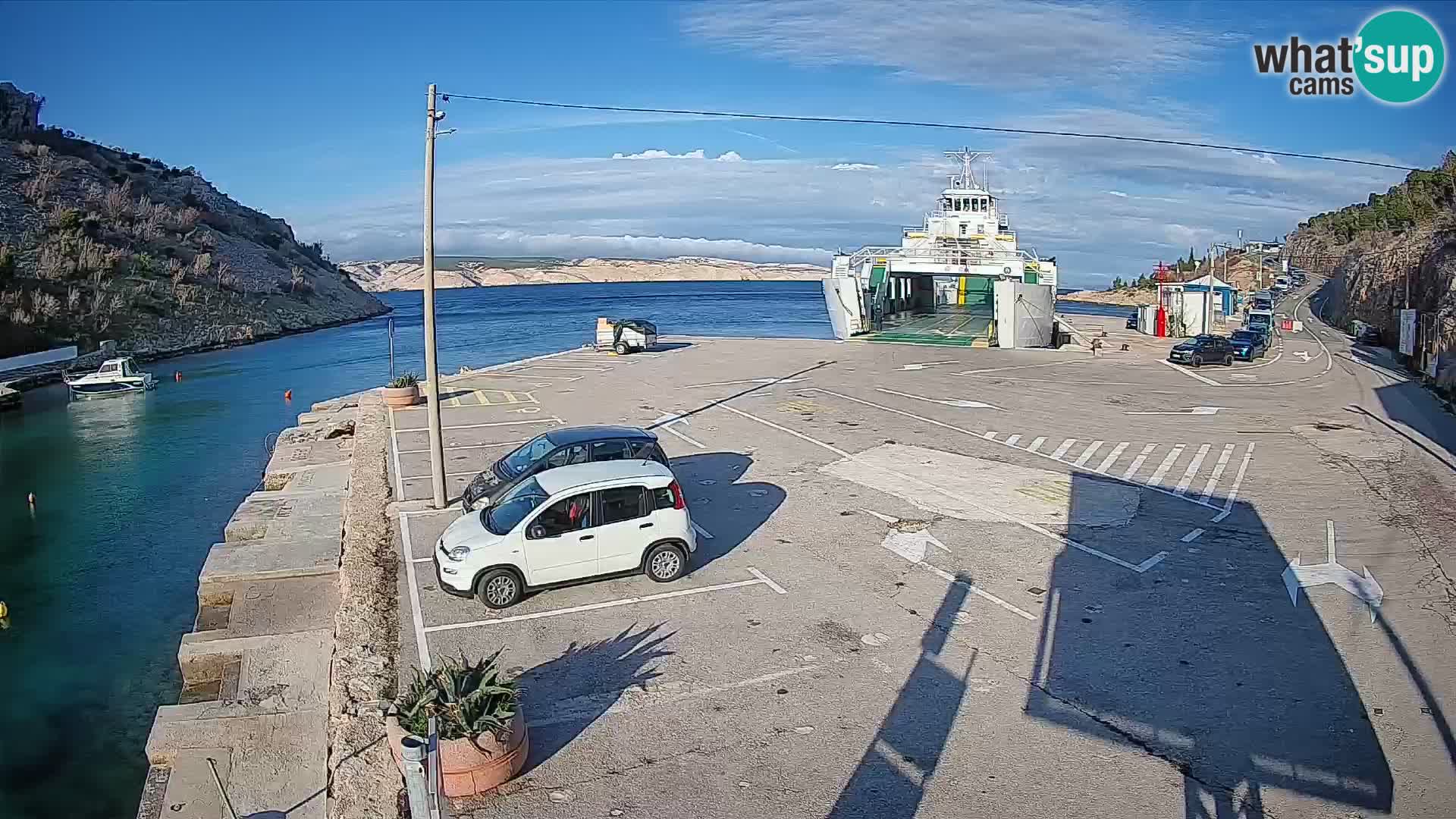 Webcam Prizna ferry port to Pag island