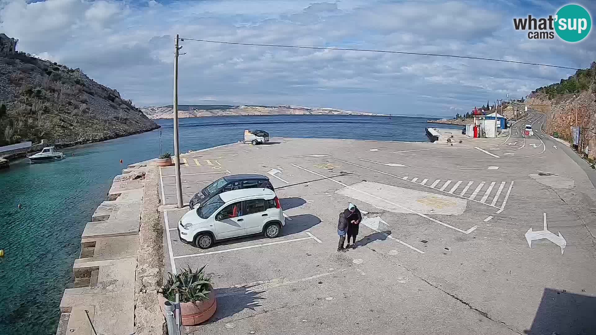 Web kamera trajektna luka Prizna – prema otoku Pag