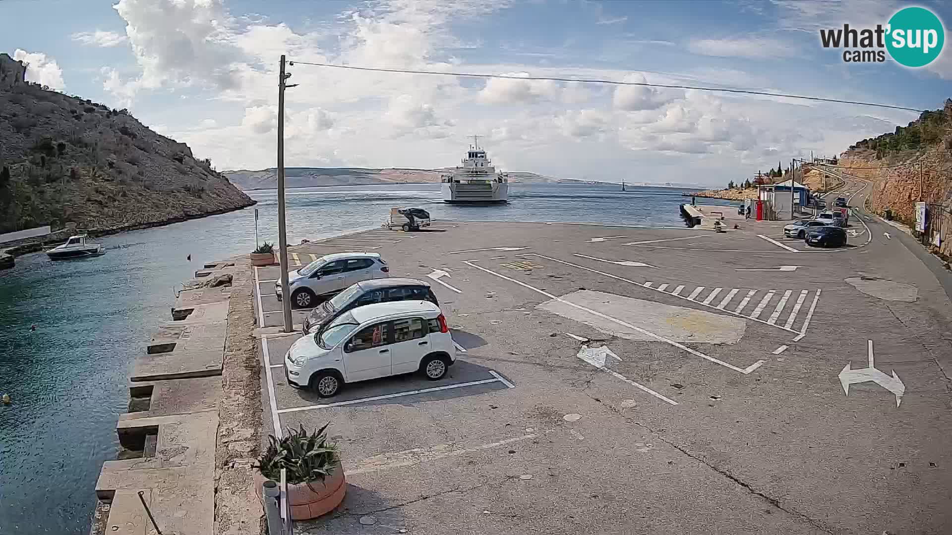 Webcam del puerto de ferris de Prizna – hacia la isla de Pag