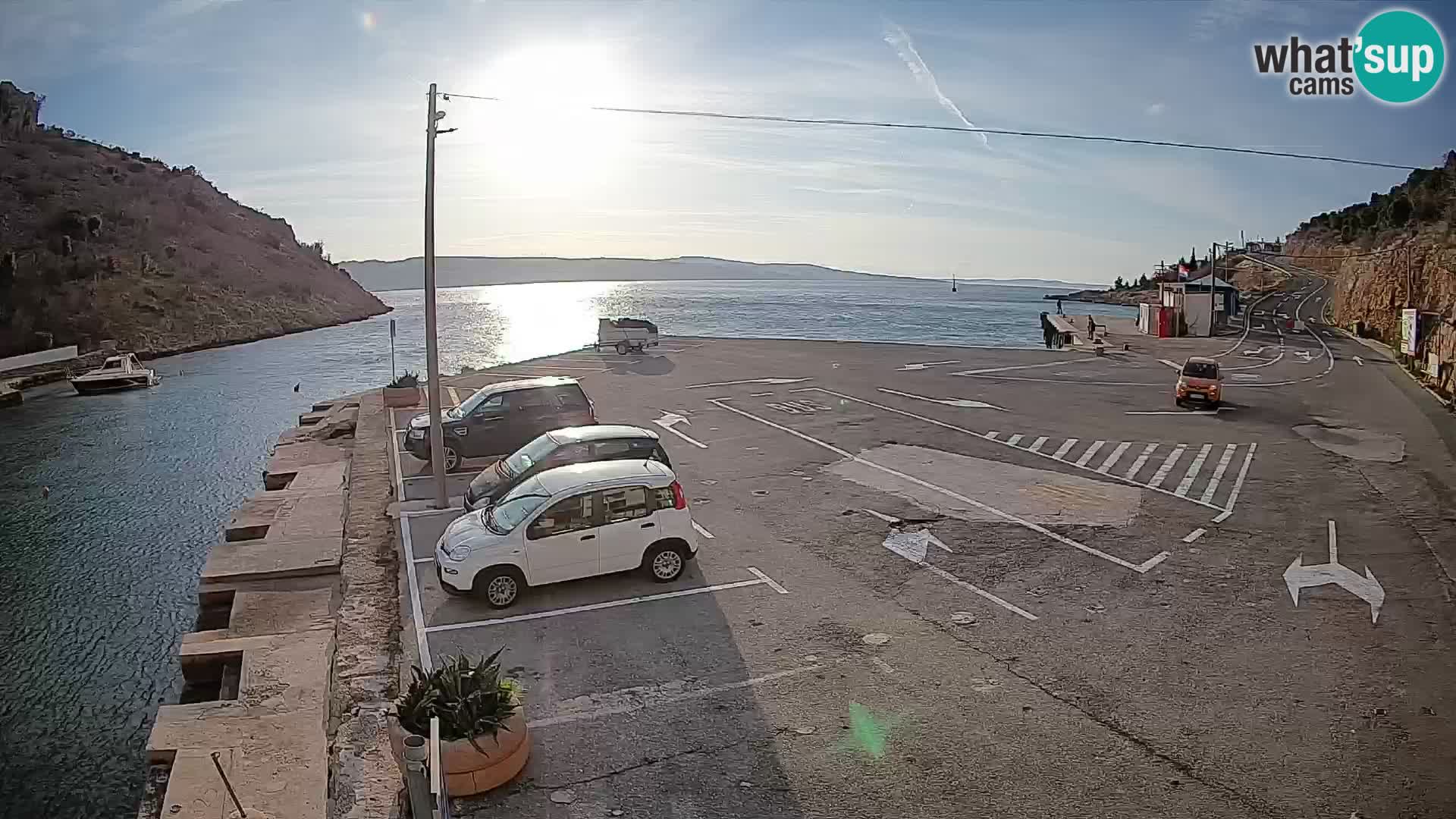 Webcam Prizna ferry port to Pag island