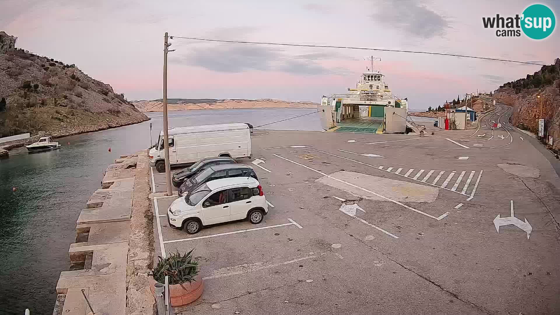 Webcam port de ferry de Prizna – vers l’île de Pag