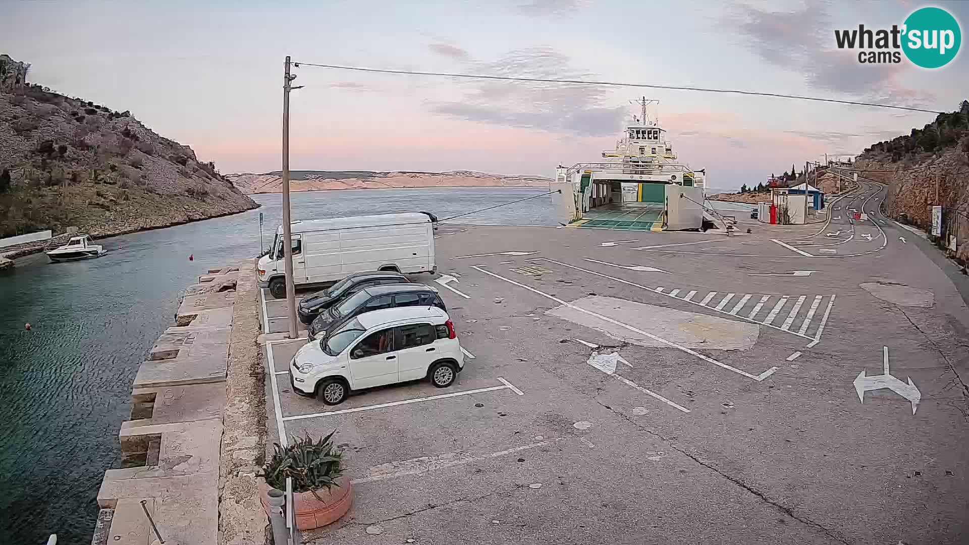 Webcam Prizna ferry port to Pag island