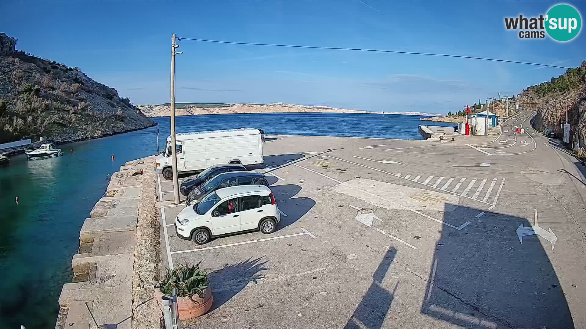 Webcam Prizna ferry port to Pag island