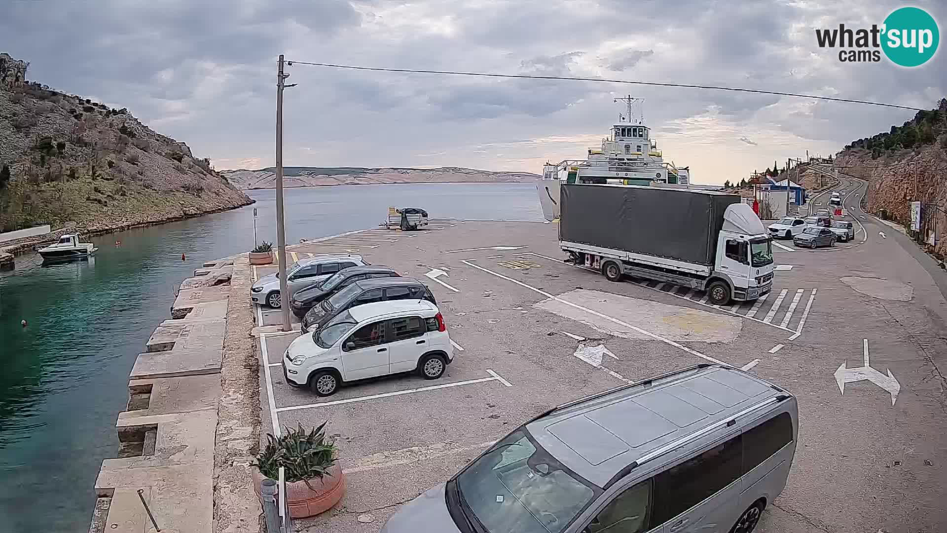 Webcam Prizna ferry port to Pag island