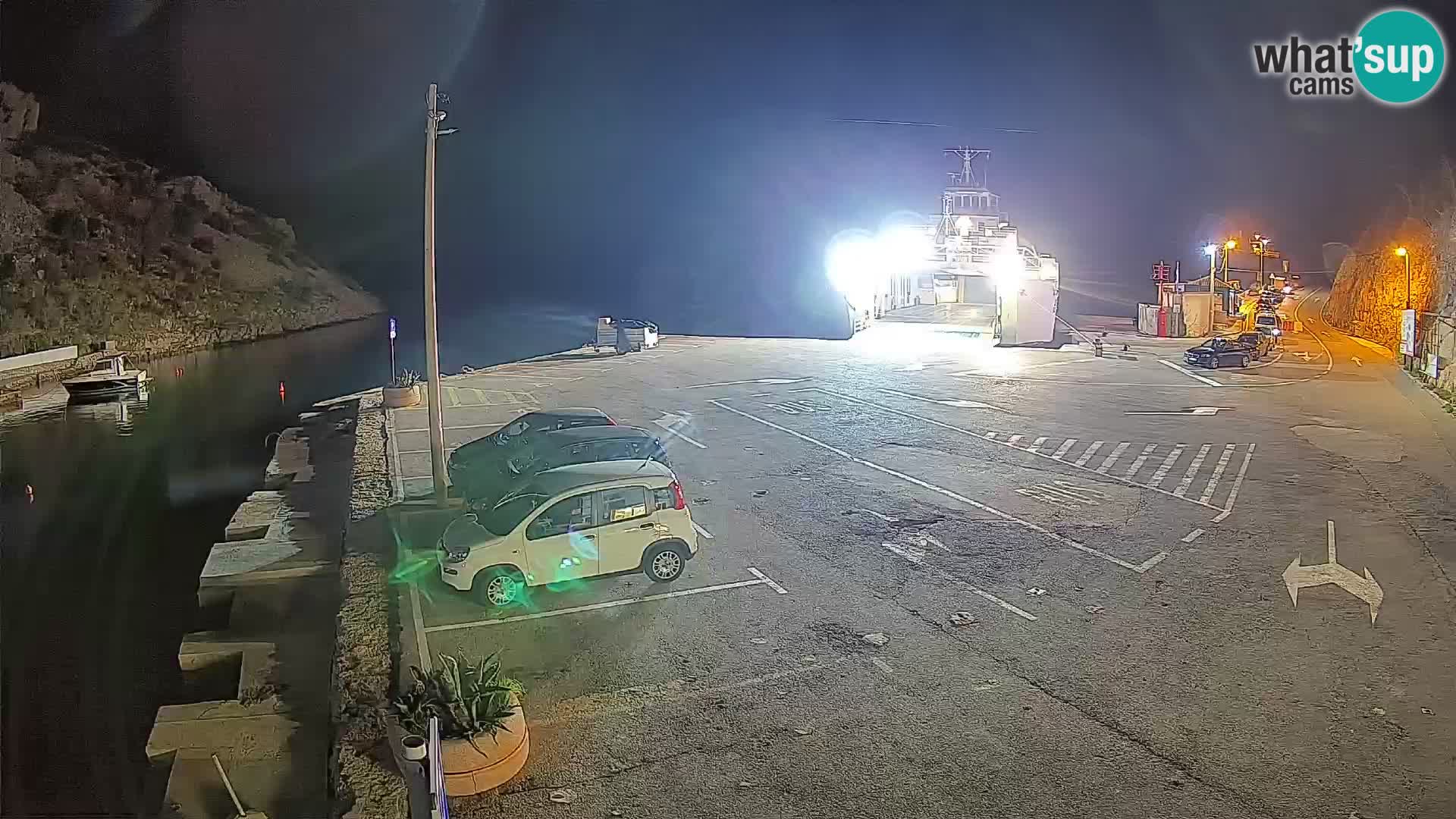 Webcam Prizna ferry port to Pag island