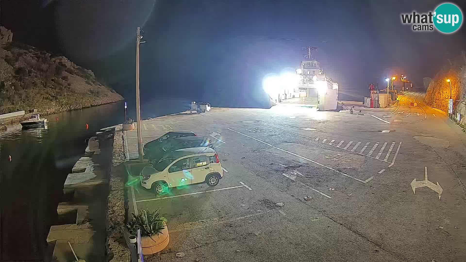 Webcam Prizna ferry port to Pag island