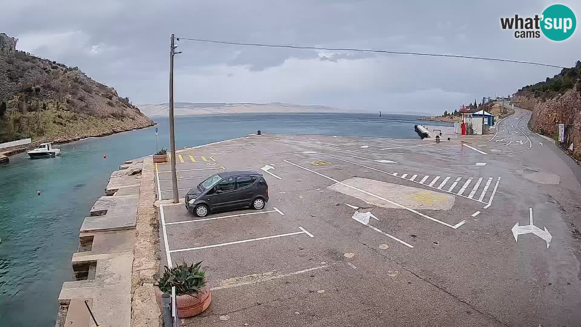 Webcam Prizna ferry port to Pag island
