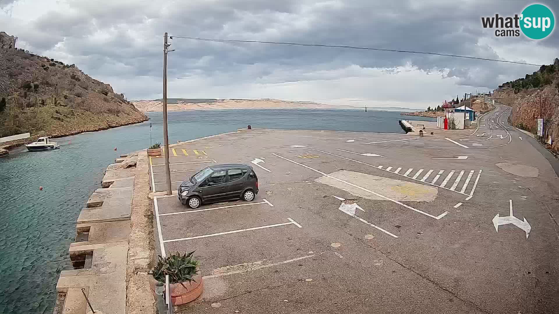 Webcam Prizna ferry port to Pag island