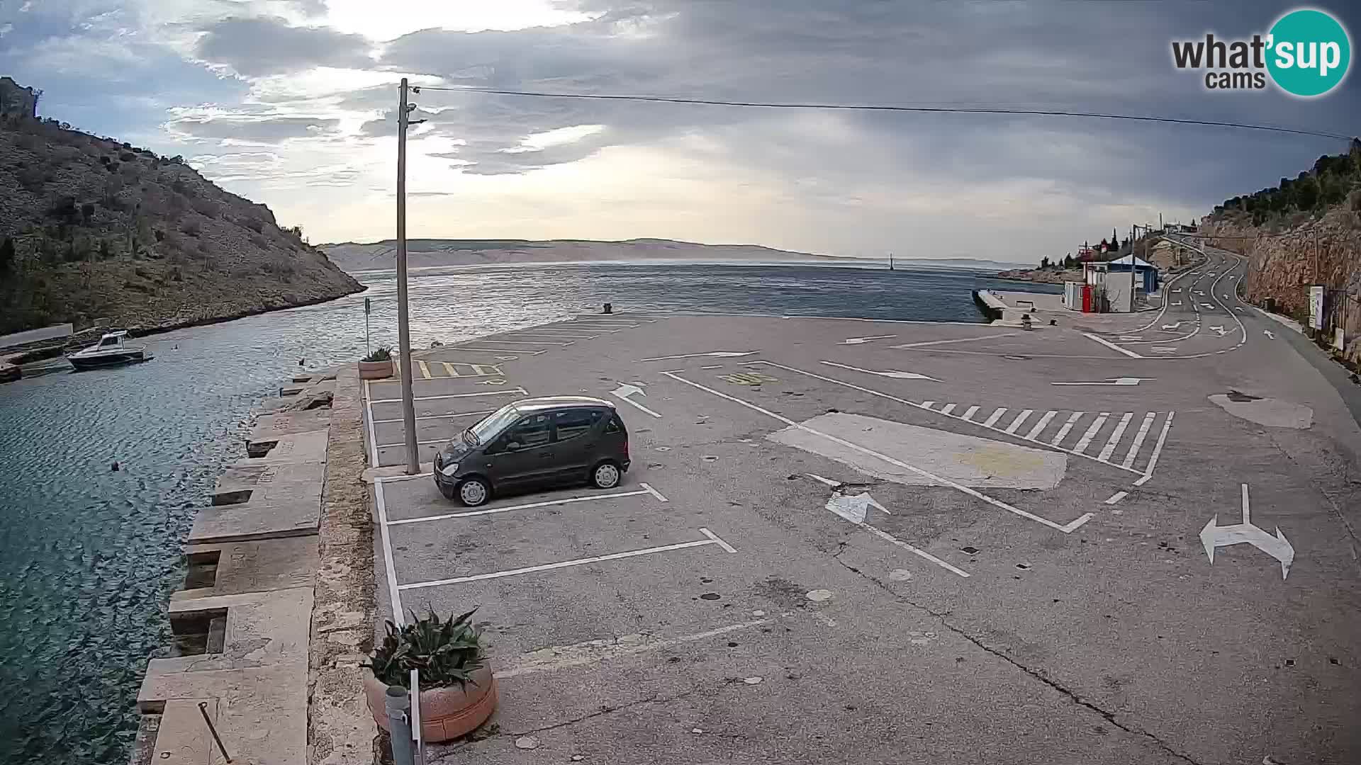 Webcam Prizna ferry port to Pag island