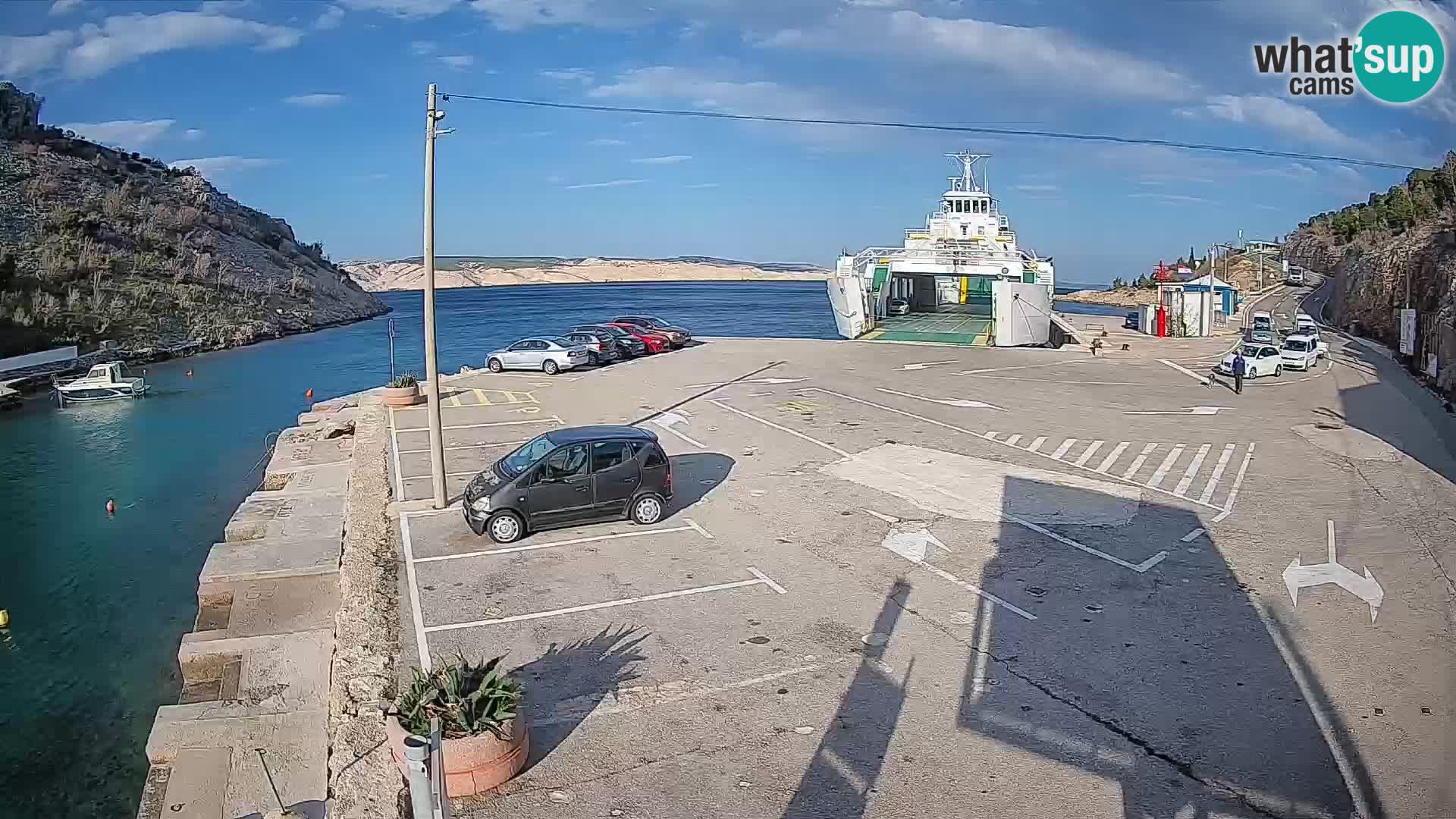 Web kamera trajektna luka Prizna – prema otoku Pag