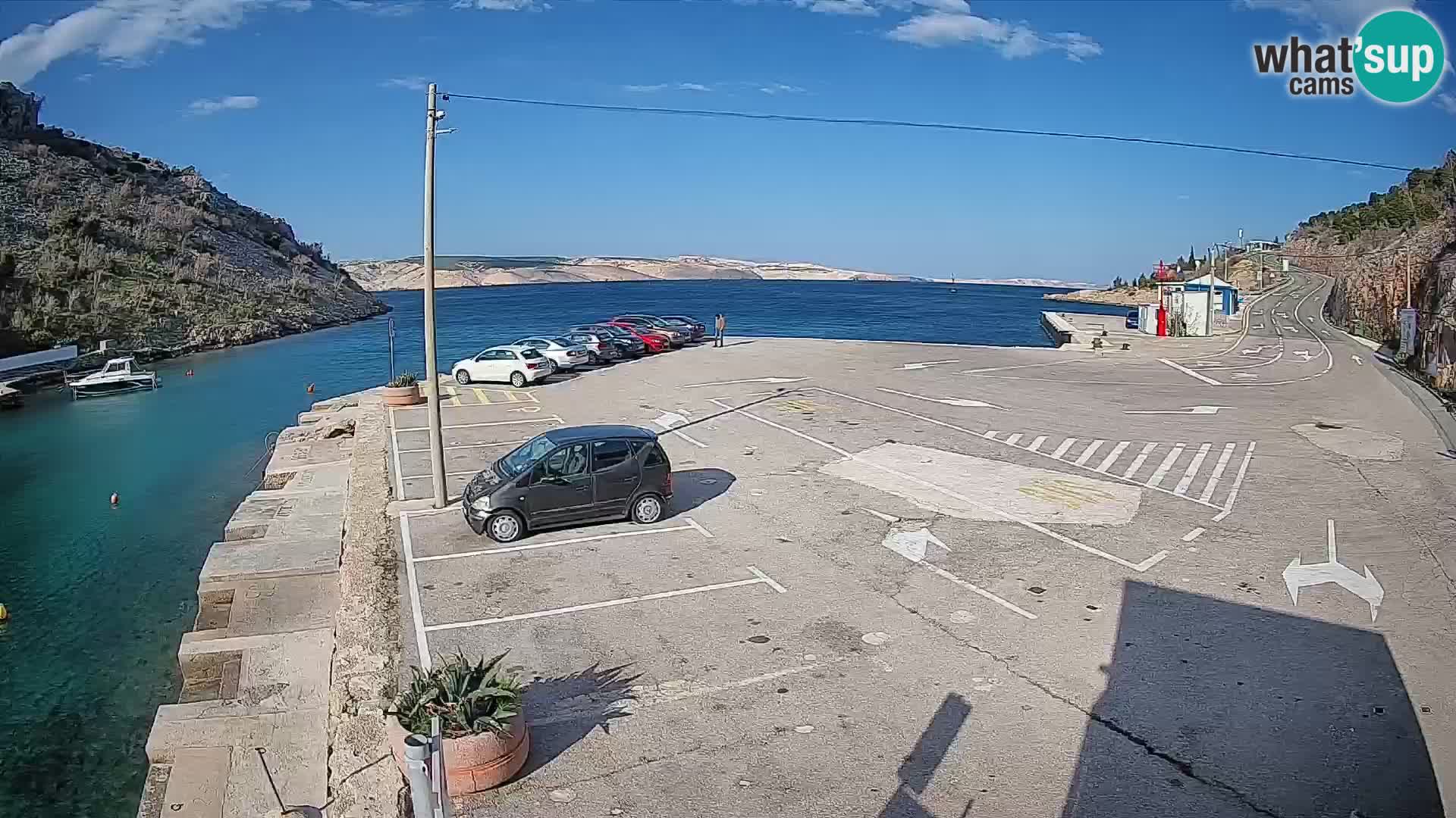 Webcam del puerto de ferris de Prizna – hacia la isla de Pag