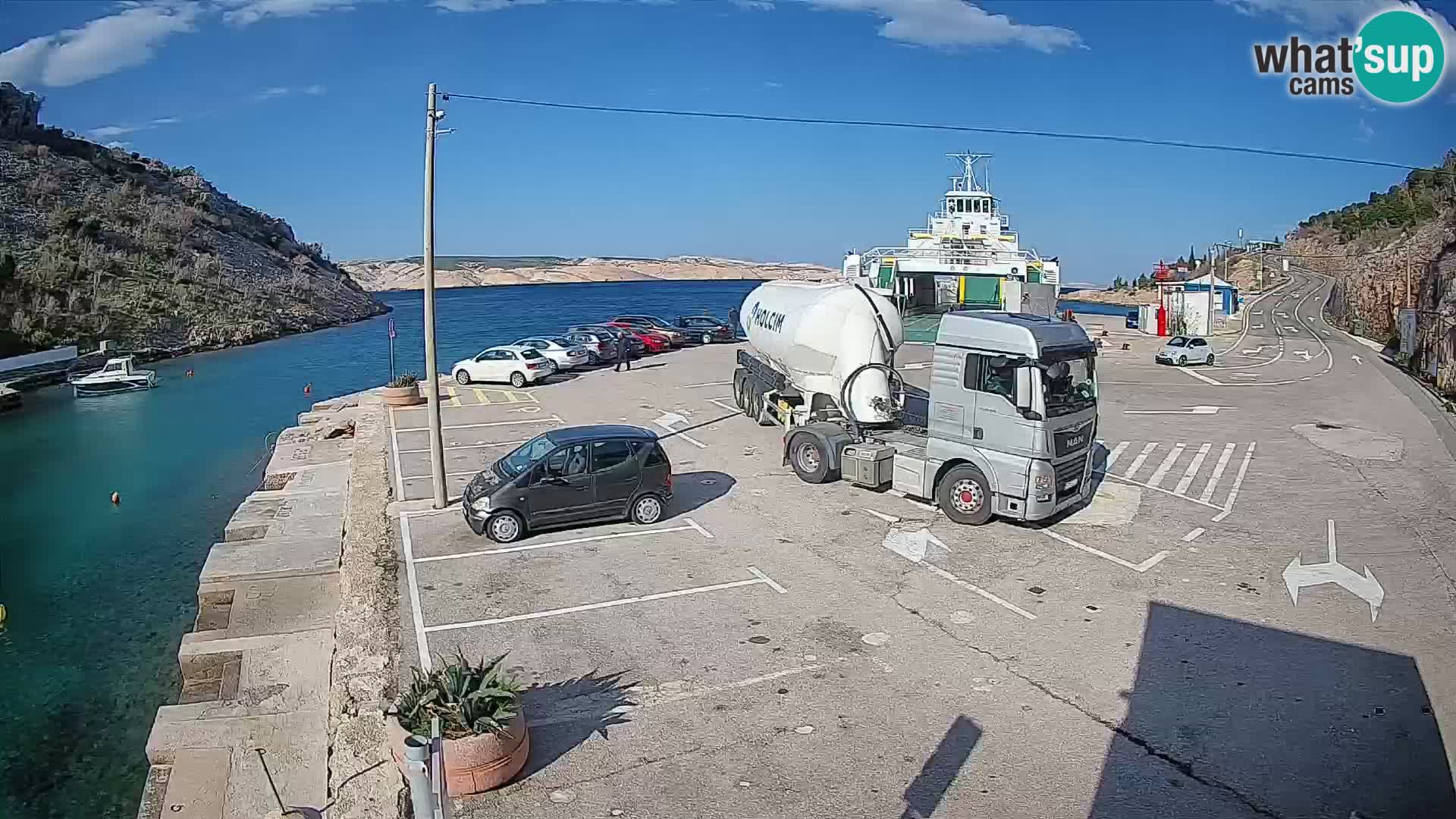 Webcam Prizna ferry port to Pag island