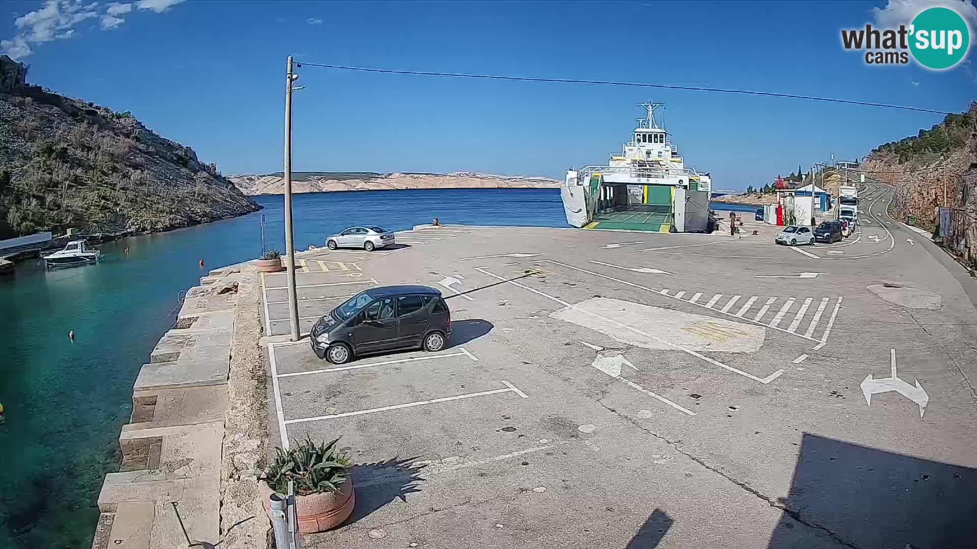 Webcam Prizna ferry port to Pag island