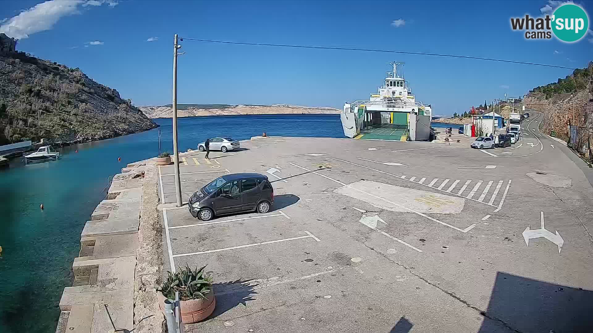 Webcam Prizna ferry port to Pag island