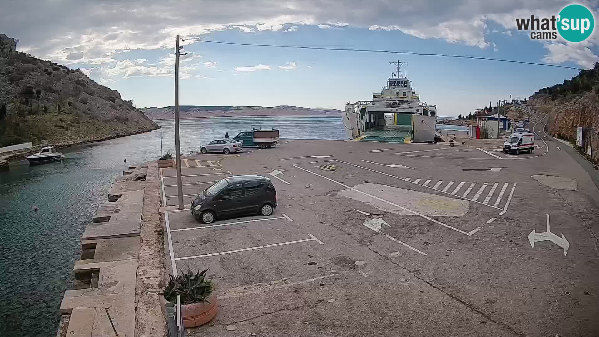 Web kamera trajektna luka Prizna – prema otoku Pag