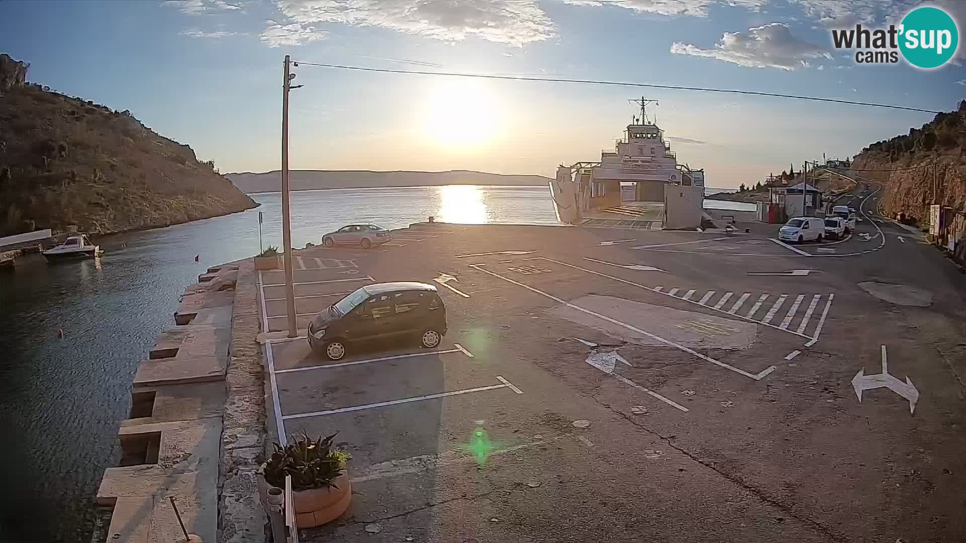 Webcam Prizna ferry port to Pag island