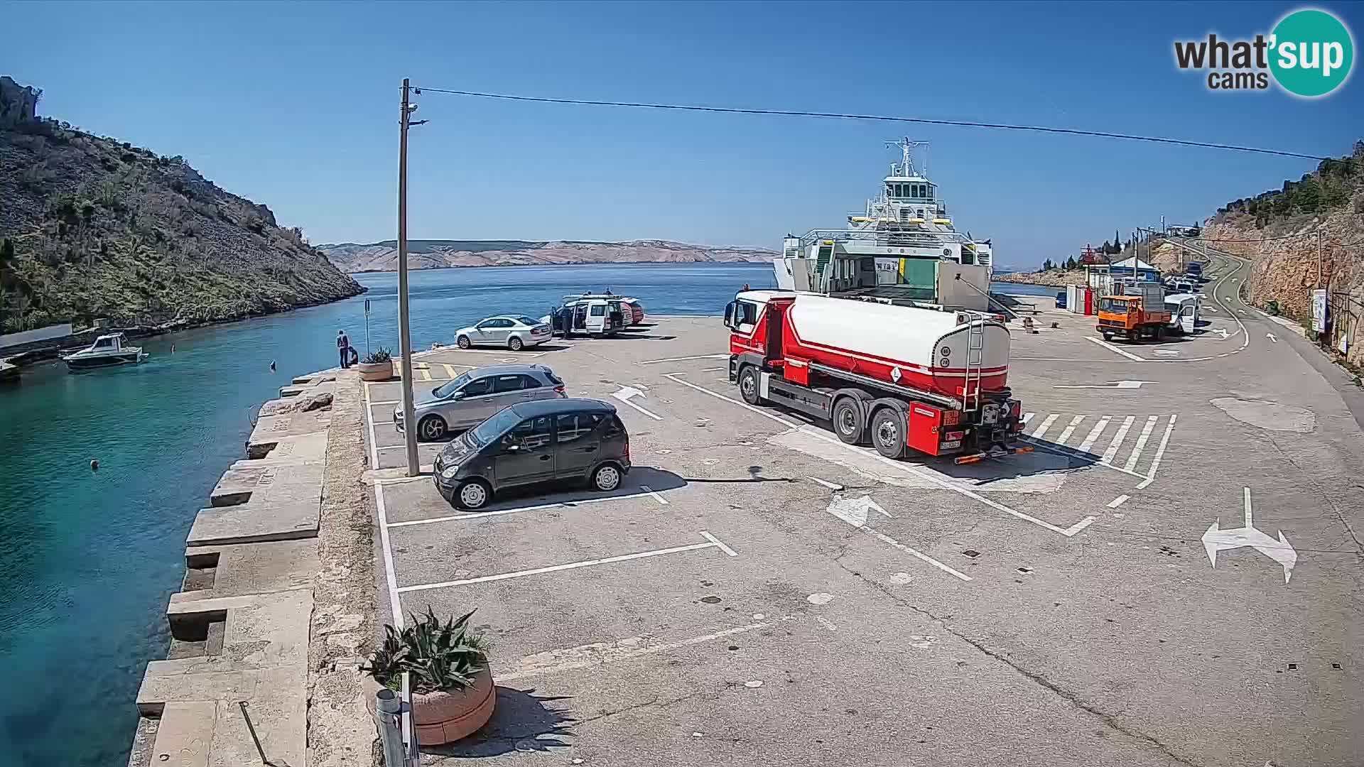 Webcam Prizna ferry port to Pag island