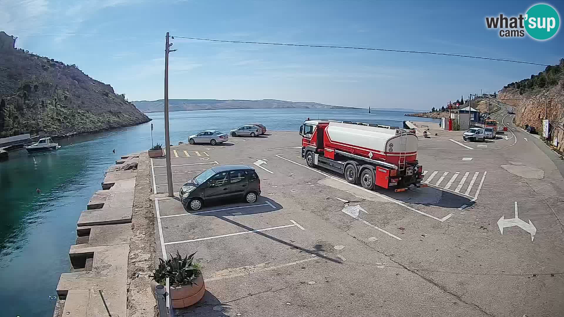 Webcam Prizna ferry port to Pag island