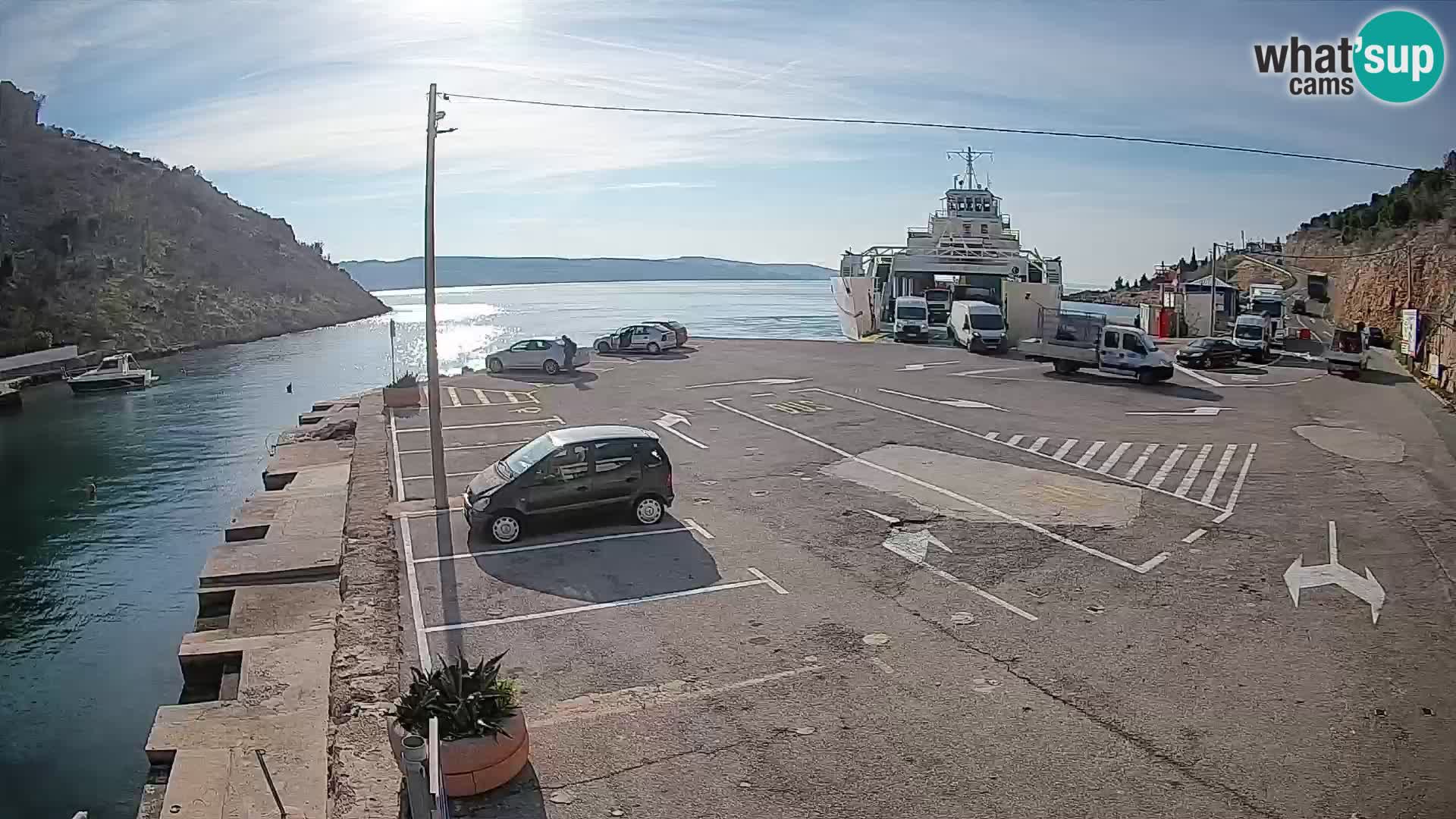 Webcam port de ferry de Prizna – vers l’île de Pag