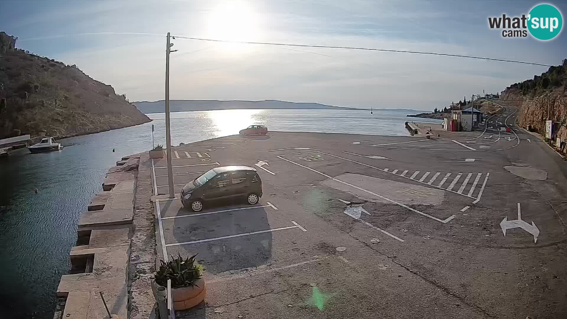 Webcam Prizna ferry port to Pag island