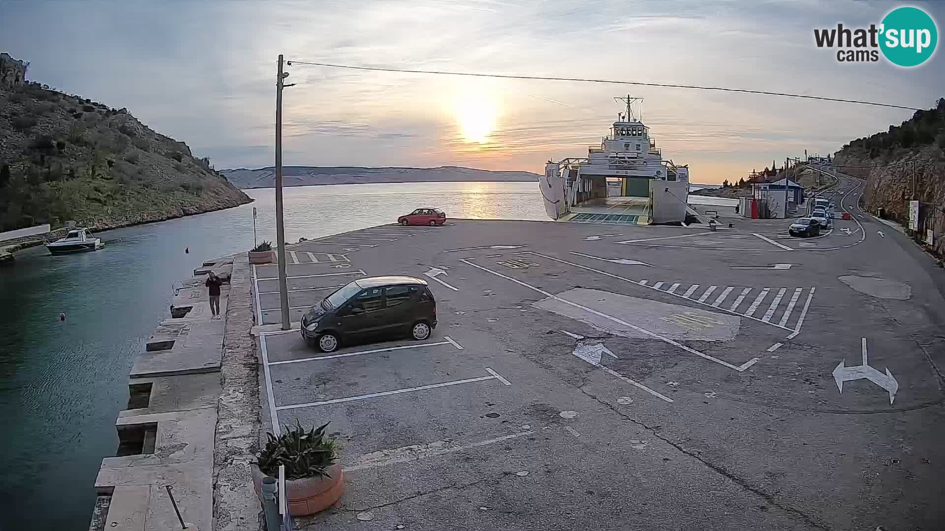 Webcam port de ferry de Prizna – vers l’île de Pag