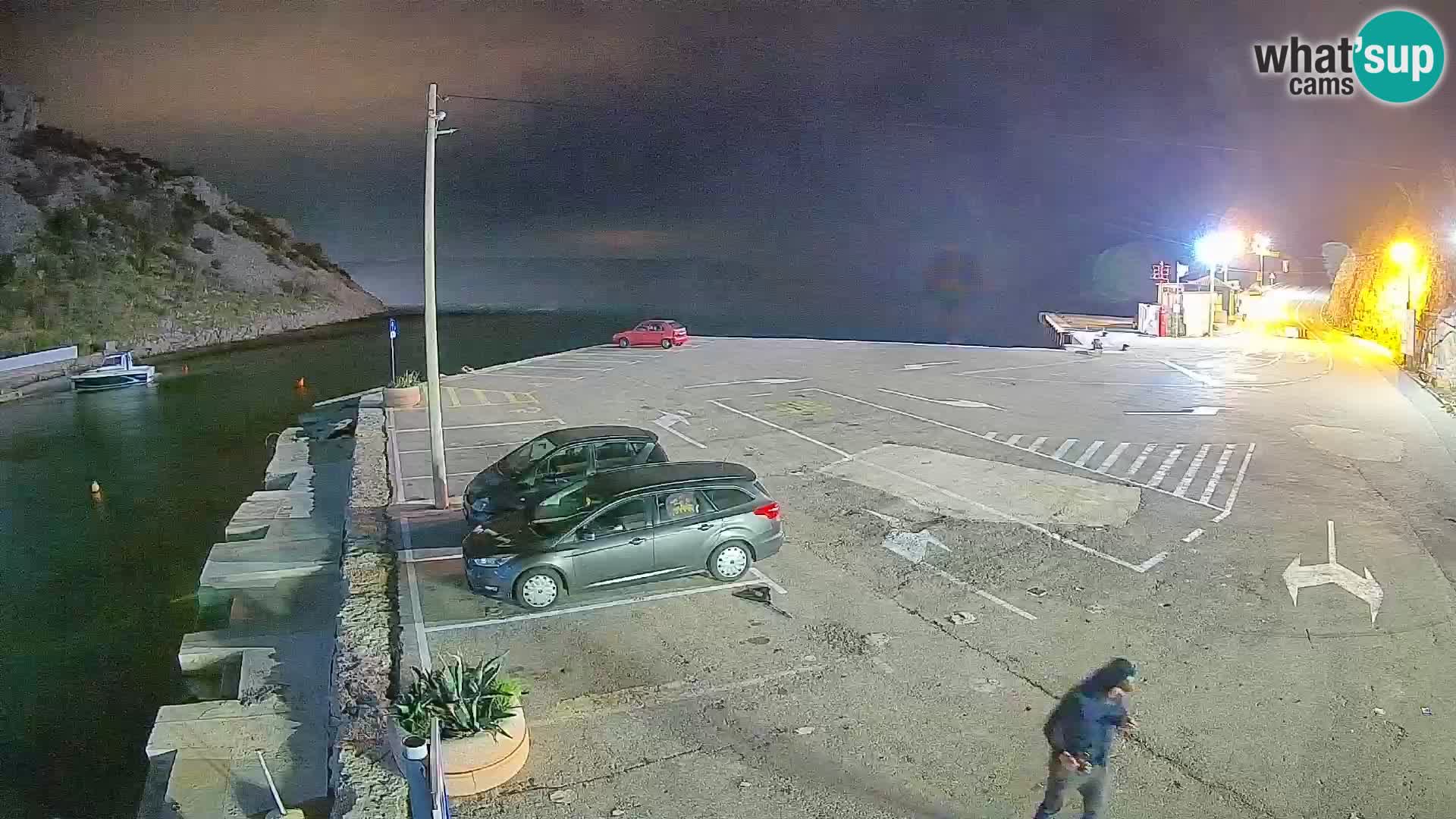 Webcam del puerto de ferris de Prizna – hacia la isla de Pag