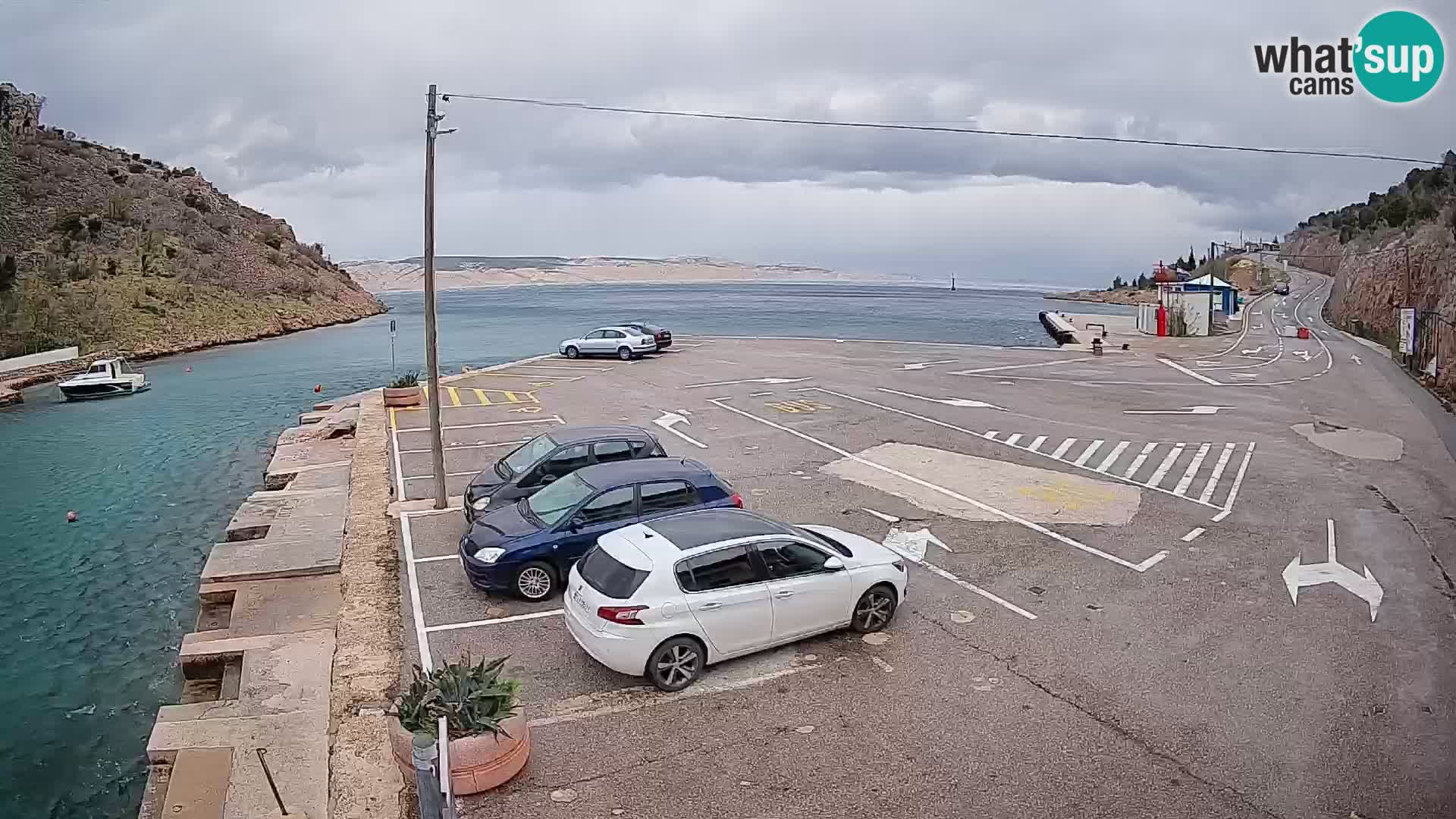 Webcam Prizna ferry port to Pag island