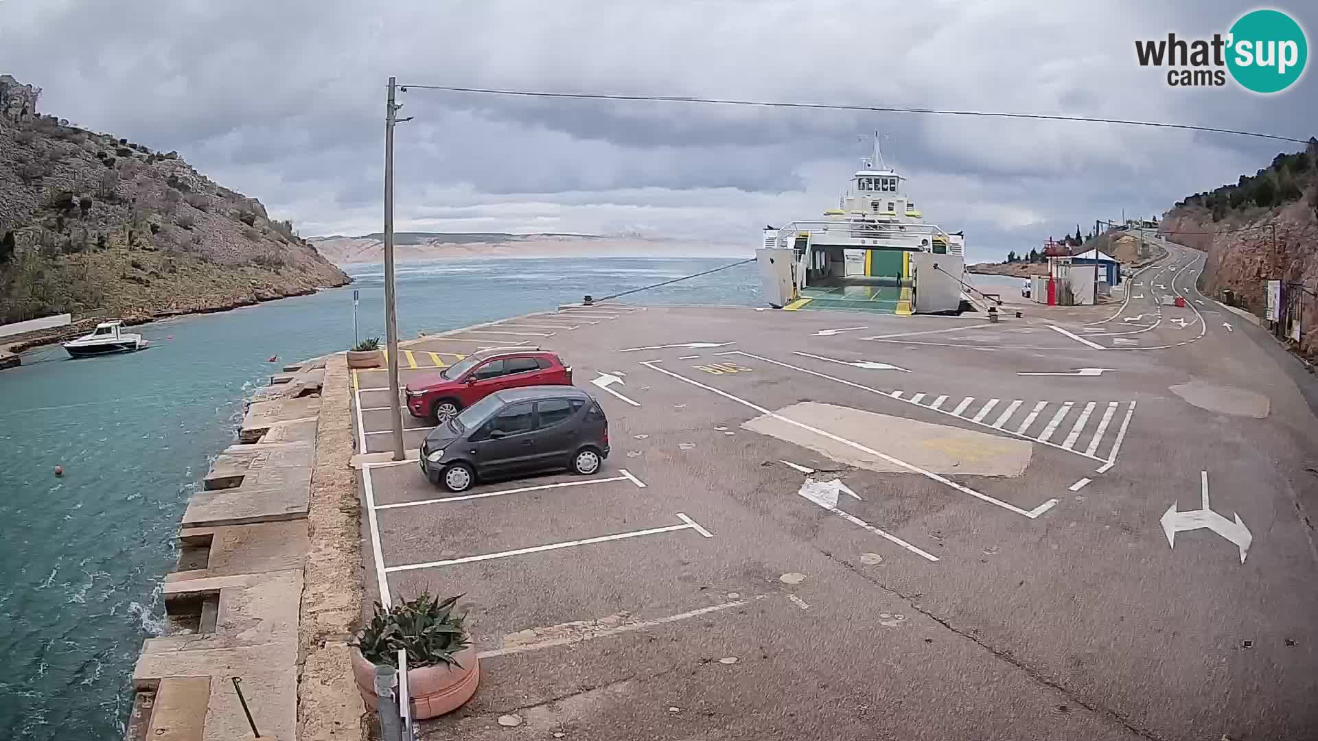 Webcam Prizna ferry port to Pag island