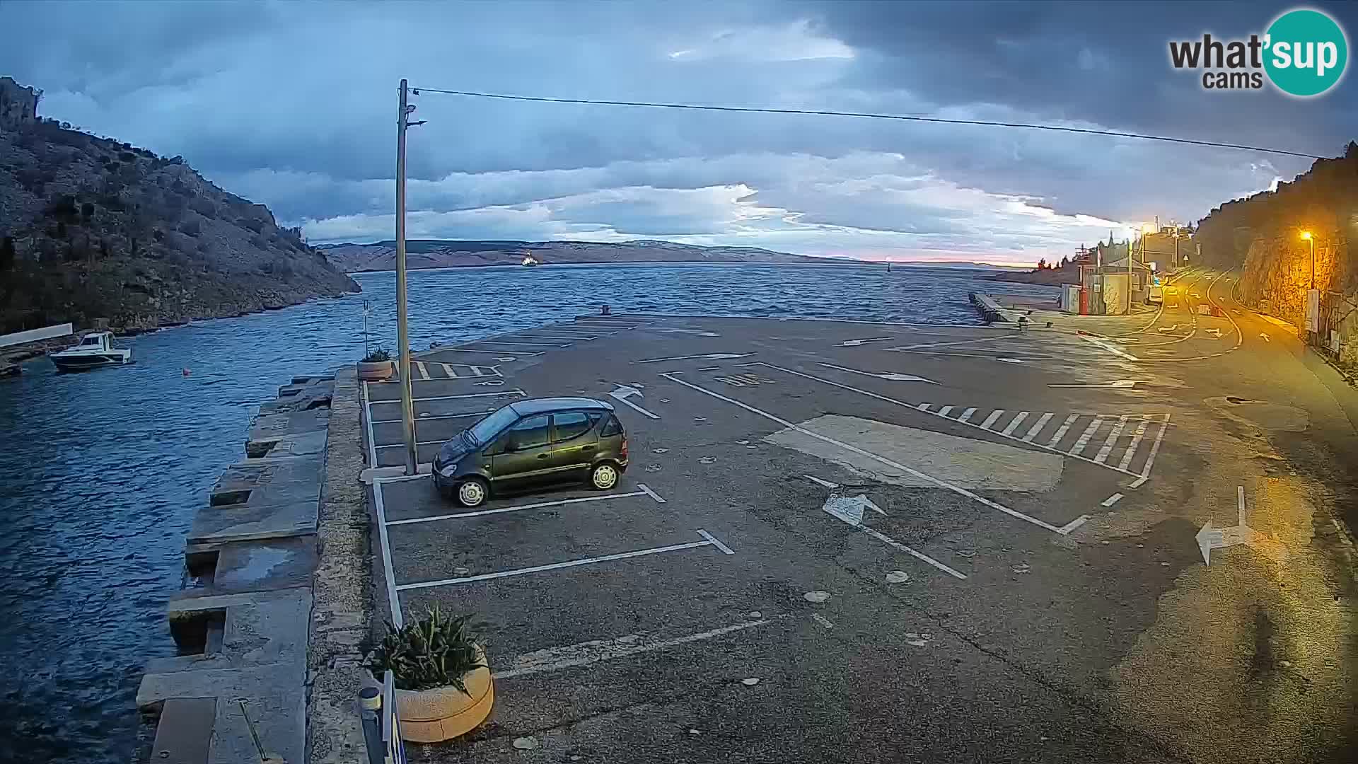 Webcam Prizna ferry port to Pag island