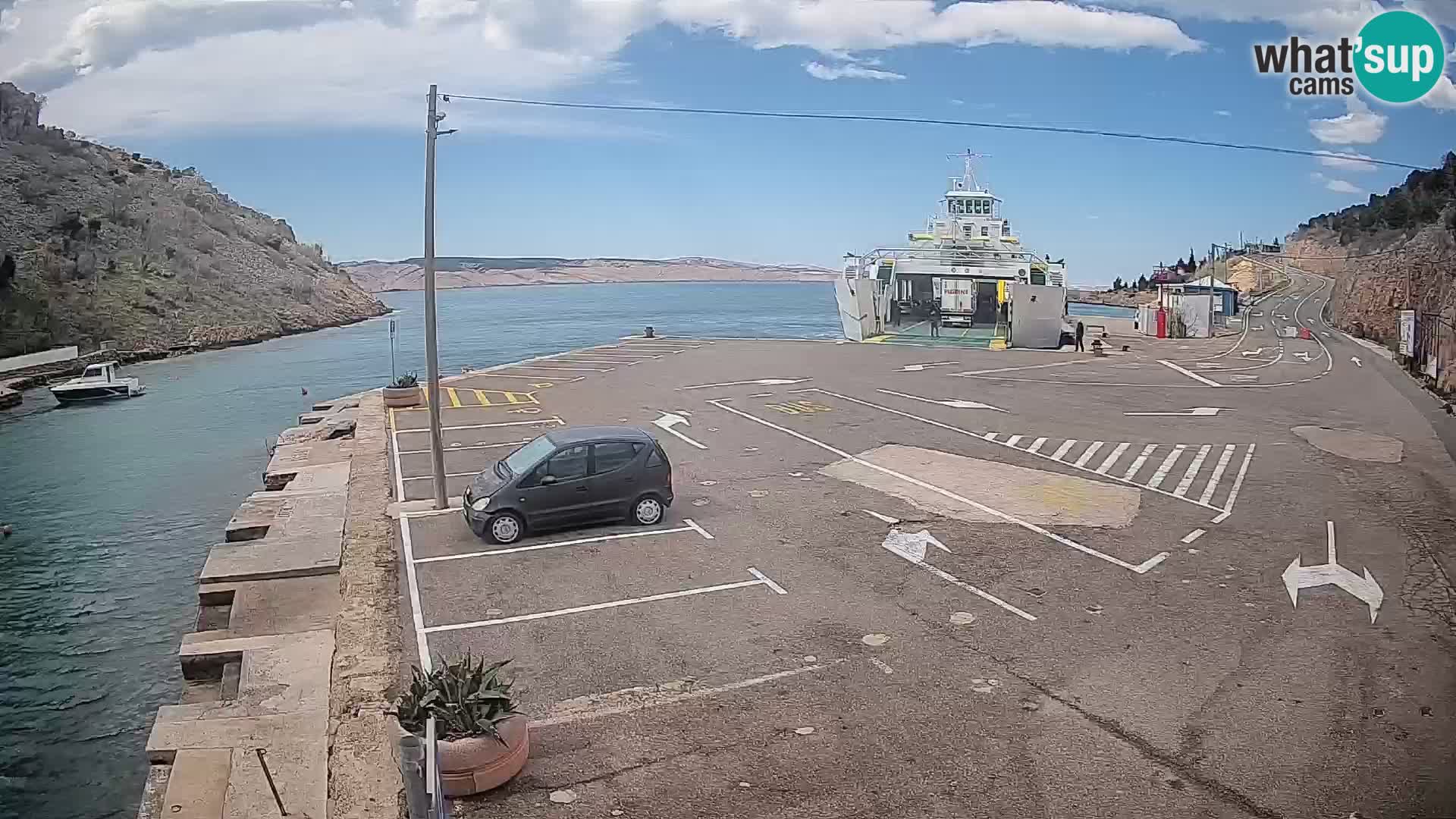 Webcam Prizna ferry port to Pag island