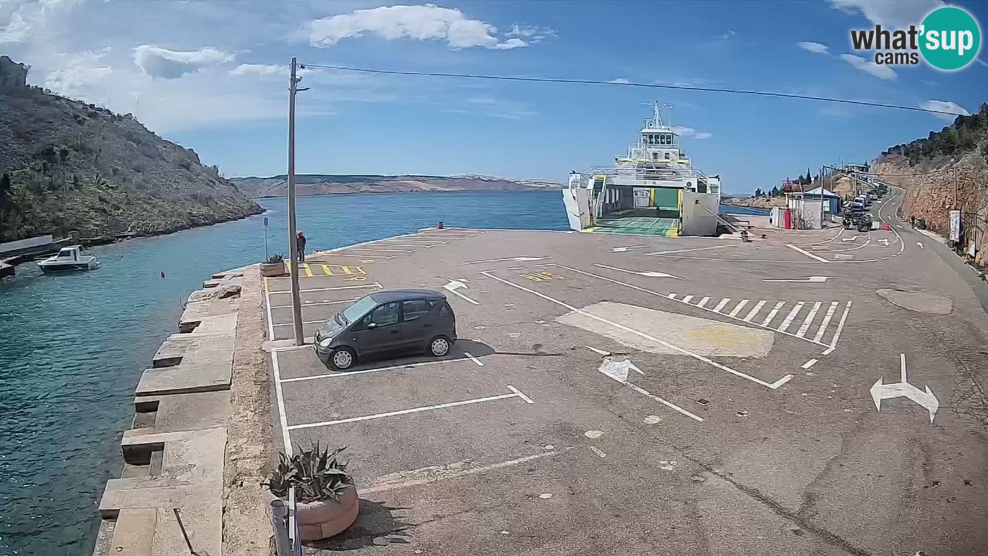 Web kamera trajektna luka Prizna – prema otoku Pag