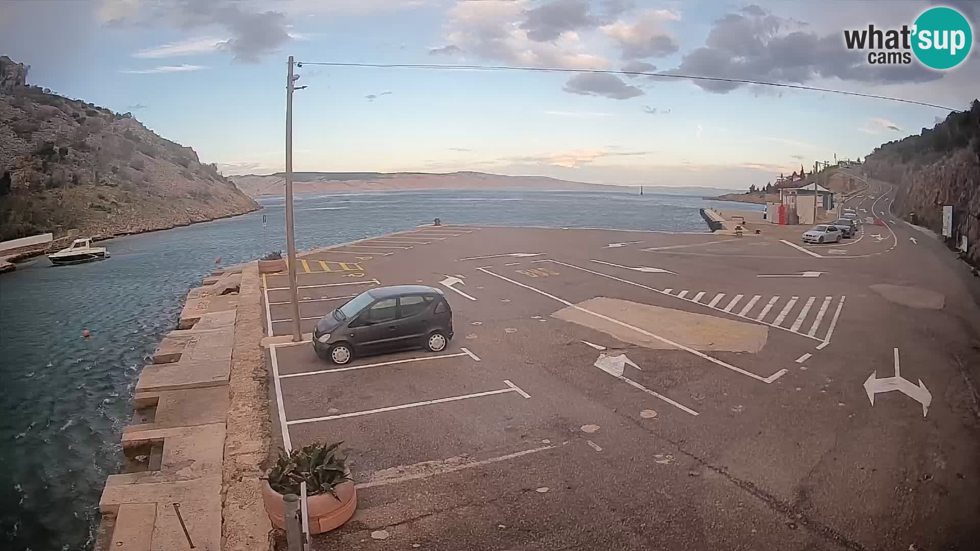 Webcam port de ferry de Prizna – vers l’île de Pag