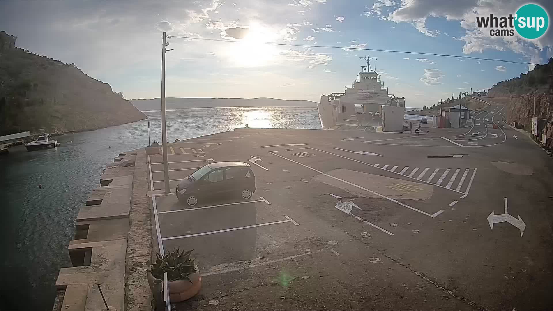 Webcam Prizna ferry port to Pag island
