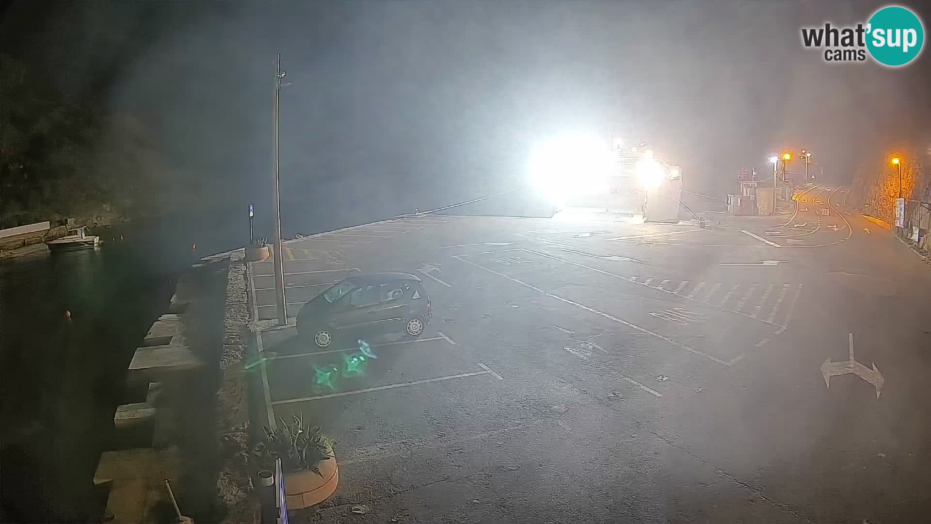 Webcam del puerto de ferris de Prizna – hacia la isla de Pag