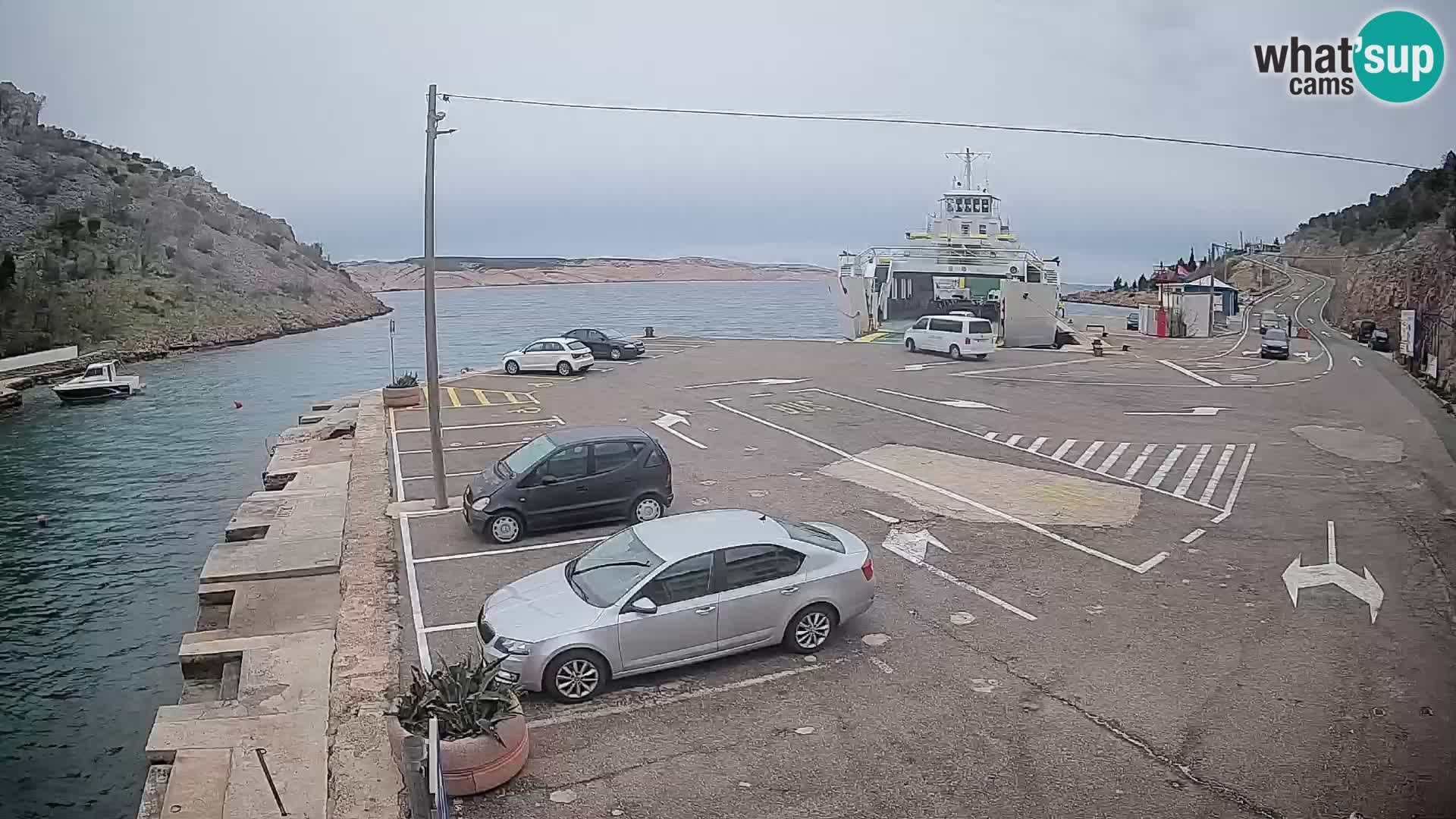 Webcam Prizna ferry port to Pag island