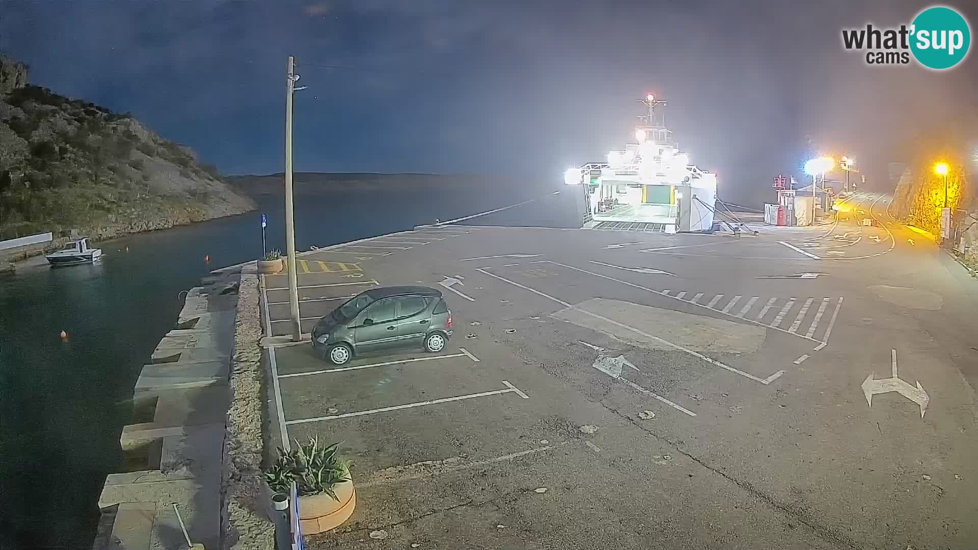 Webcam del puerto de ferris de Prizna – hacia la isla de Pag