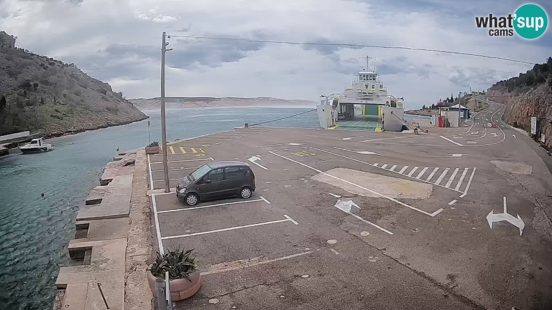 Webcam Prizna ferry port to Pag island