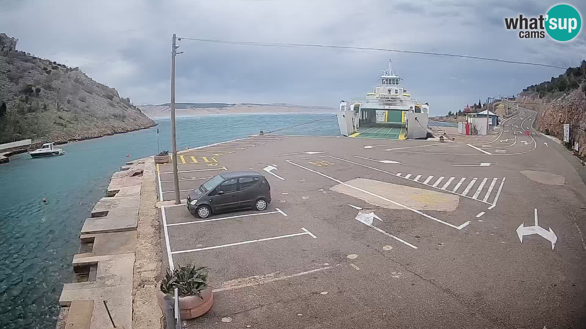 Webcam Prizna ferry port to Pag island