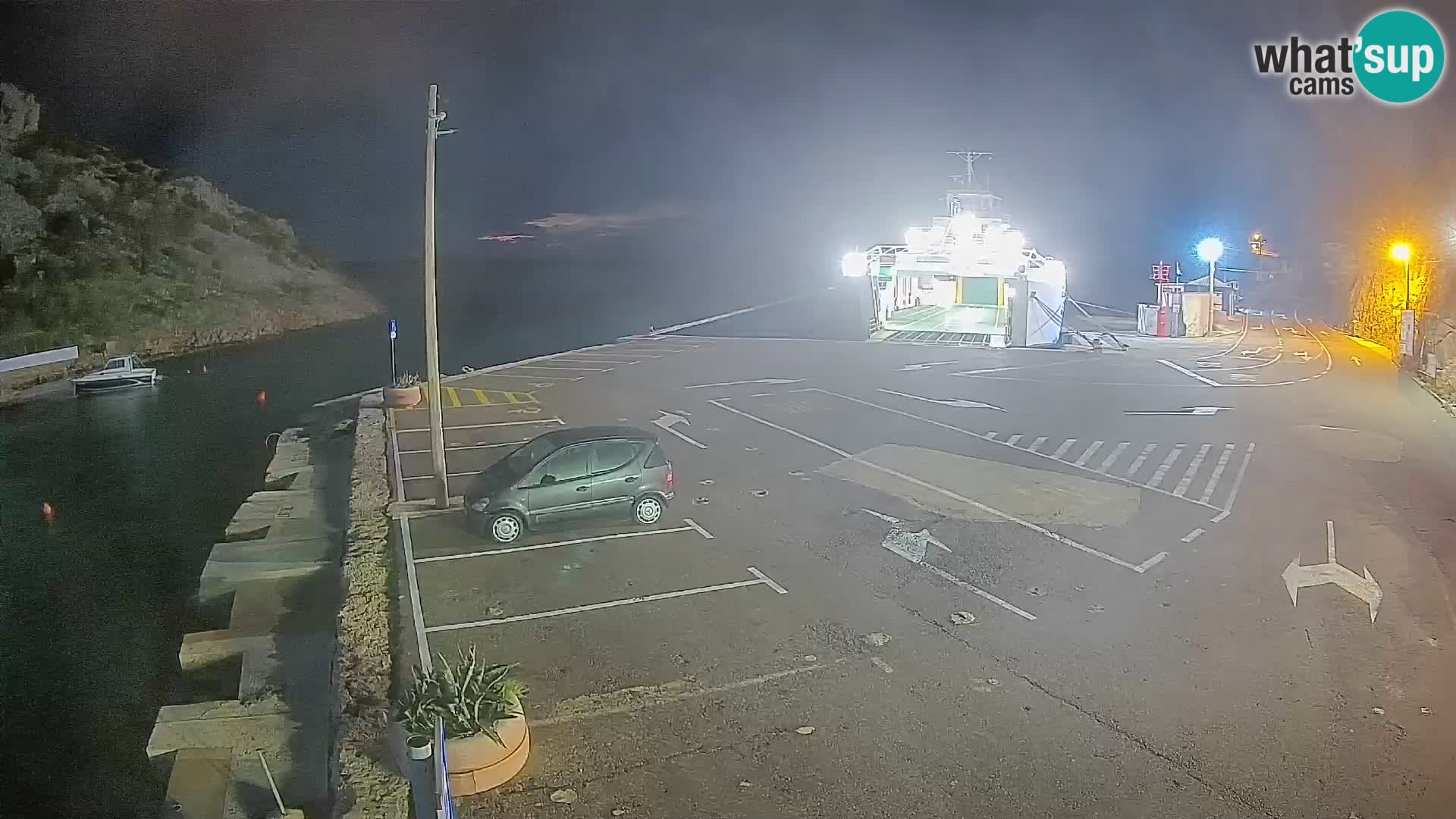 Web kamera trajektna luka Prizna – prema otoku Pag