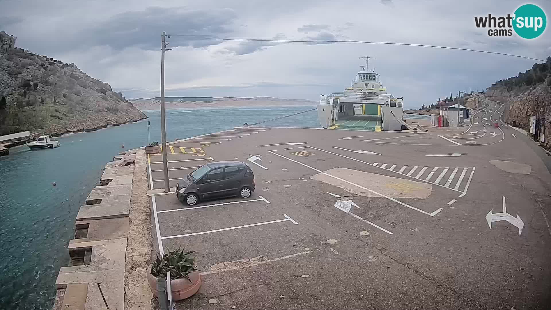 Webcam port de ferry de Prizna – vers l’île de Pag