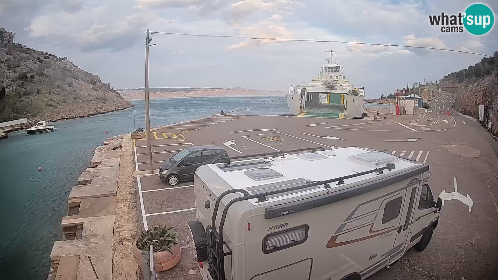 Webcam port de ferry de Prizna – vers l’île de Pag