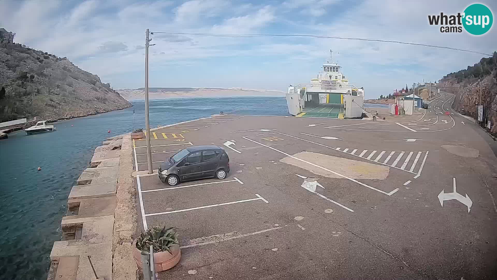 Webcam Prizna ferry port to Pag island