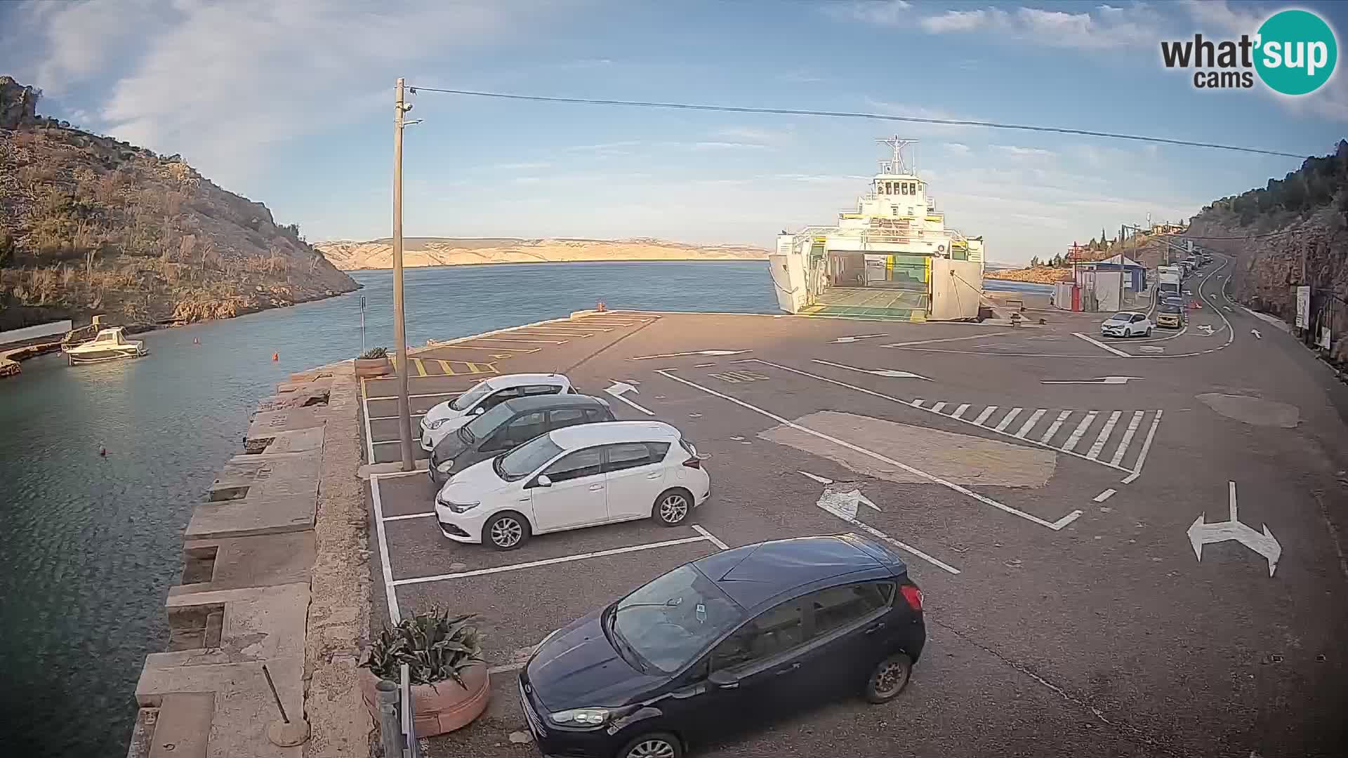 Webcam port de ferry de Prizna – vers l’île de Pag
