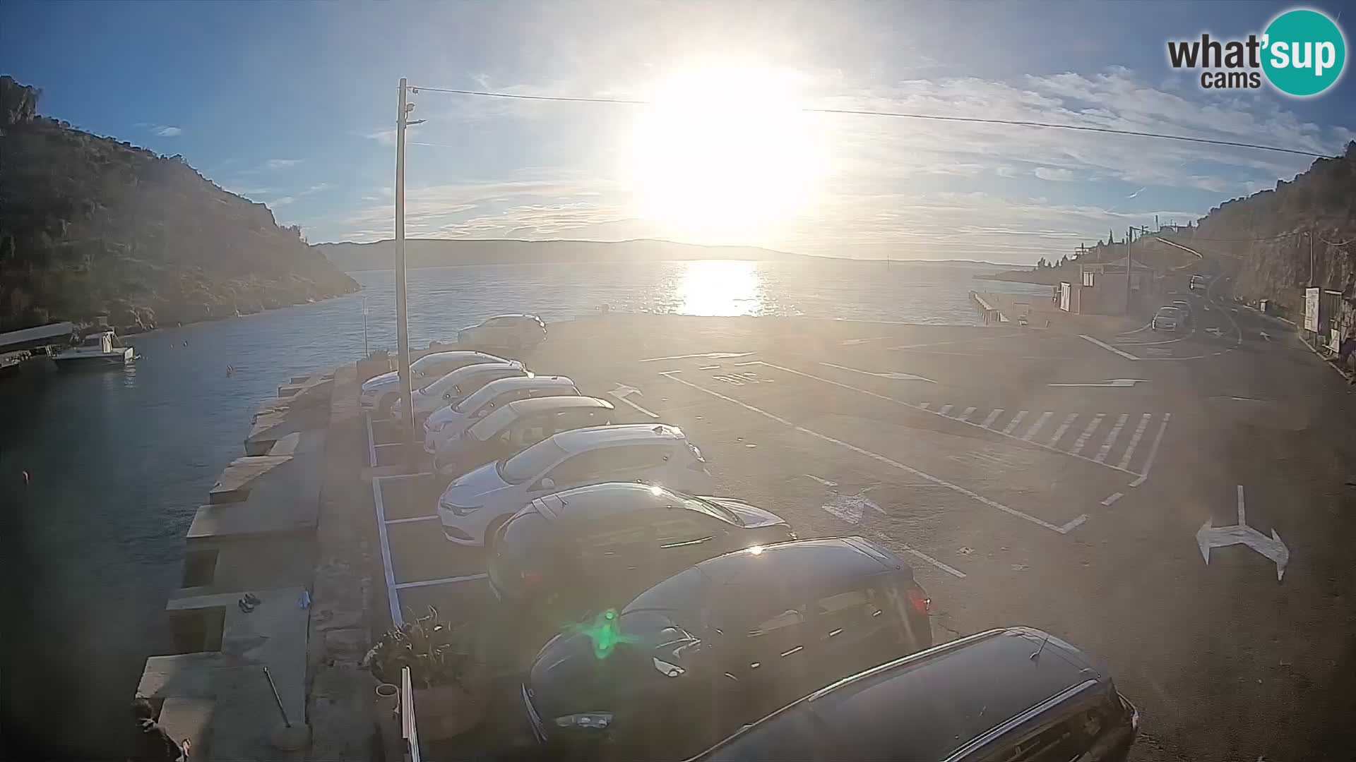 Web kamera trajektna luka Prizna – prema otoku Pag